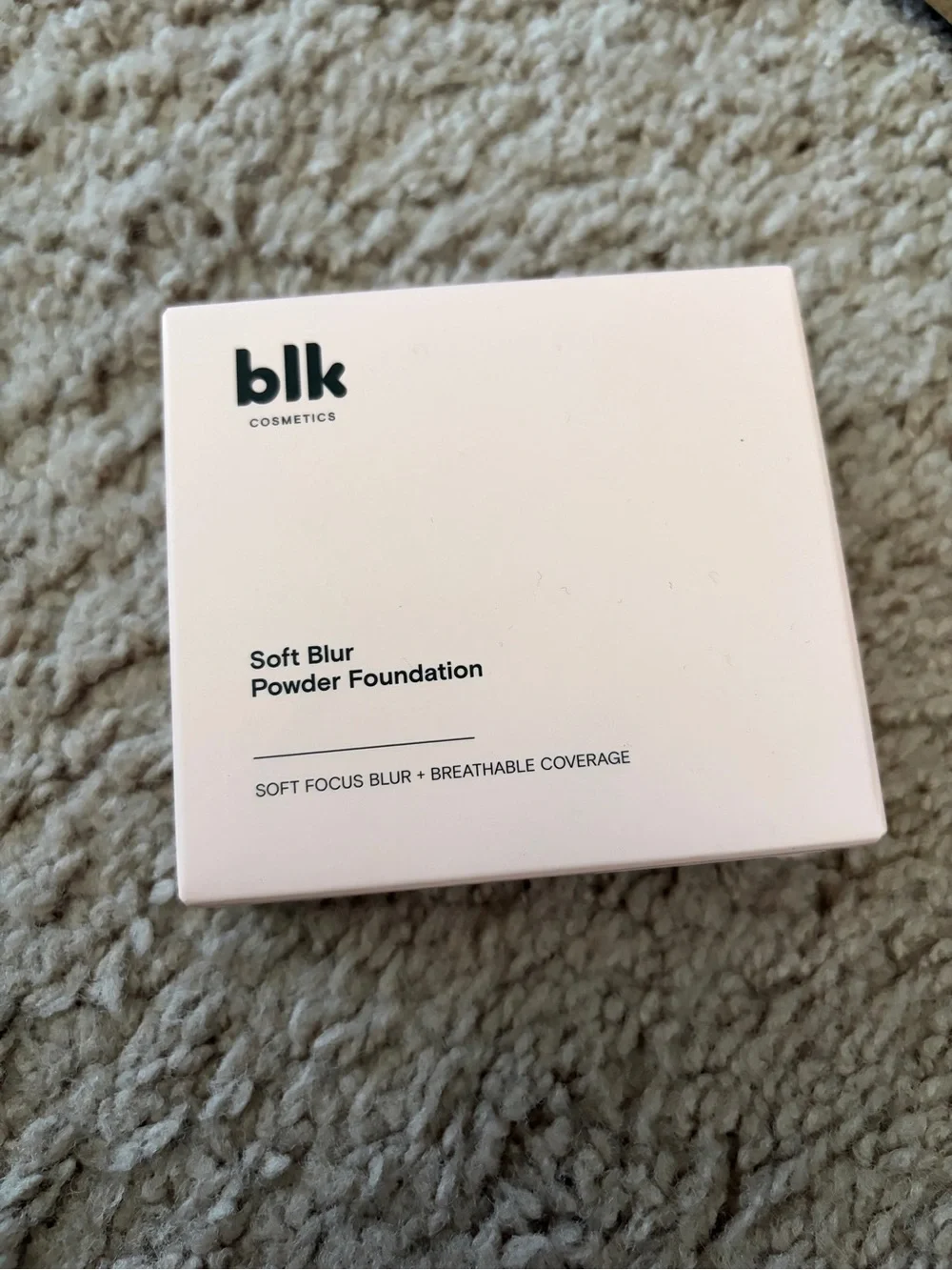 Soft Blur Powder Foundation - Pale Pink Compact